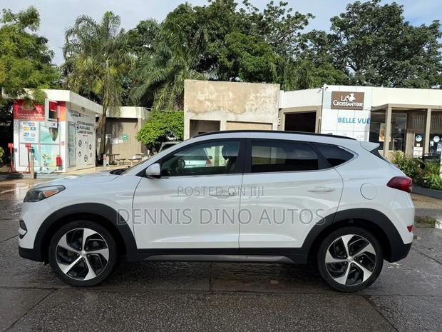 Hyundai Tucson 2018 White