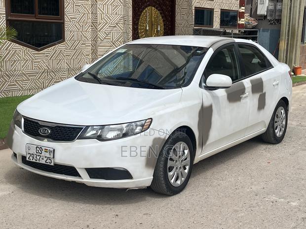 Kia Forte EX Sedan 2012 White