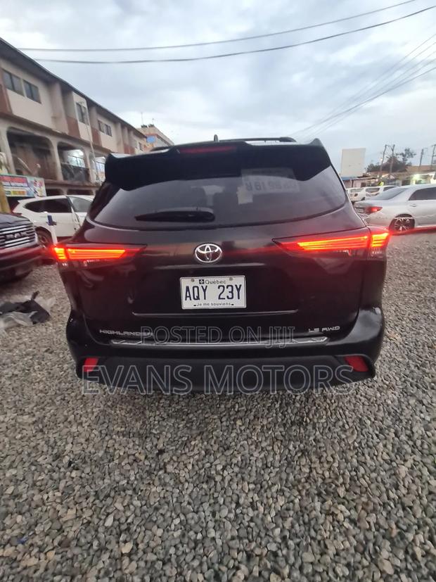 Toyota Highlander 2021 White