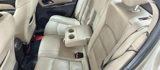 Chevrolet Cruze 2013 Gold