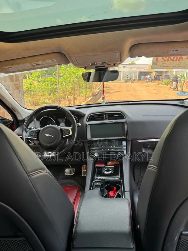 Jaguar F-Pace S AWD 2020 Red