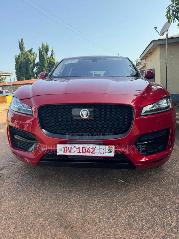 Jaguar F-Pace S AWD 2020 Red