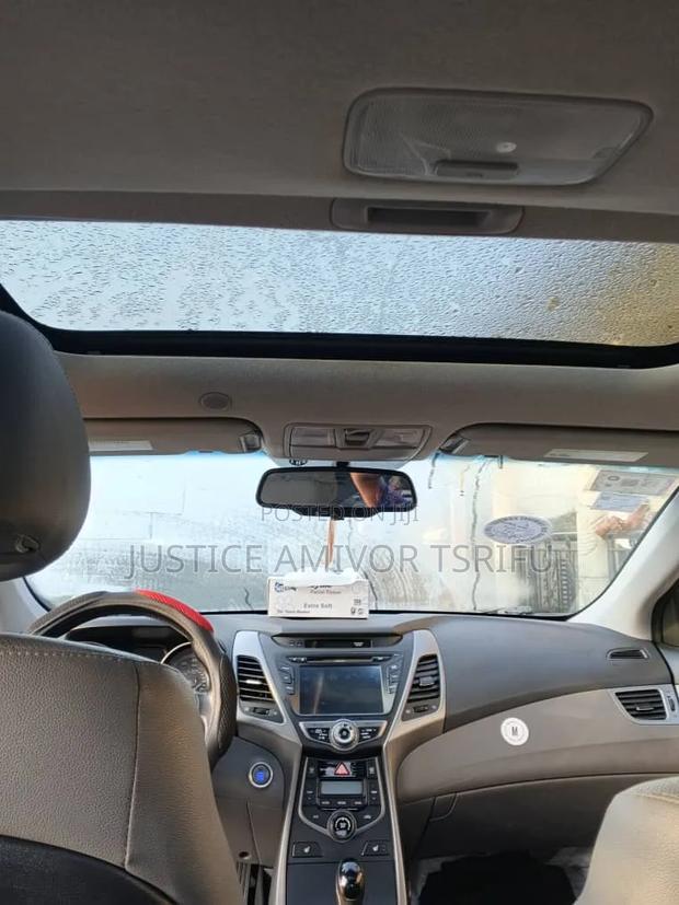 Hyundai Elantra 2014 Silver