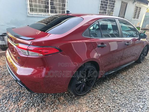 Toyota Corolla SE 2022 Red