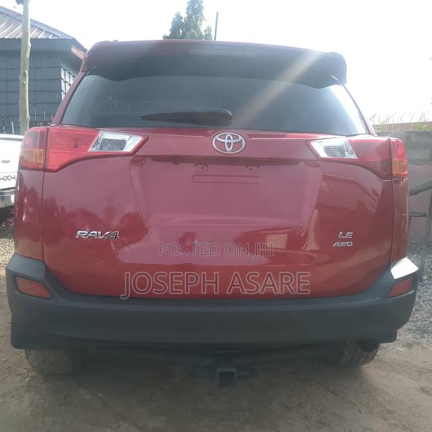 Toyota RAV4 LE 4dr SUV (2.5L 4cyl 6A) 2015 Red