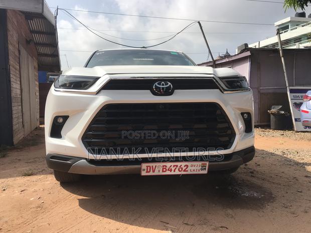 Toyota Highlander Platinum AWD 2024 White