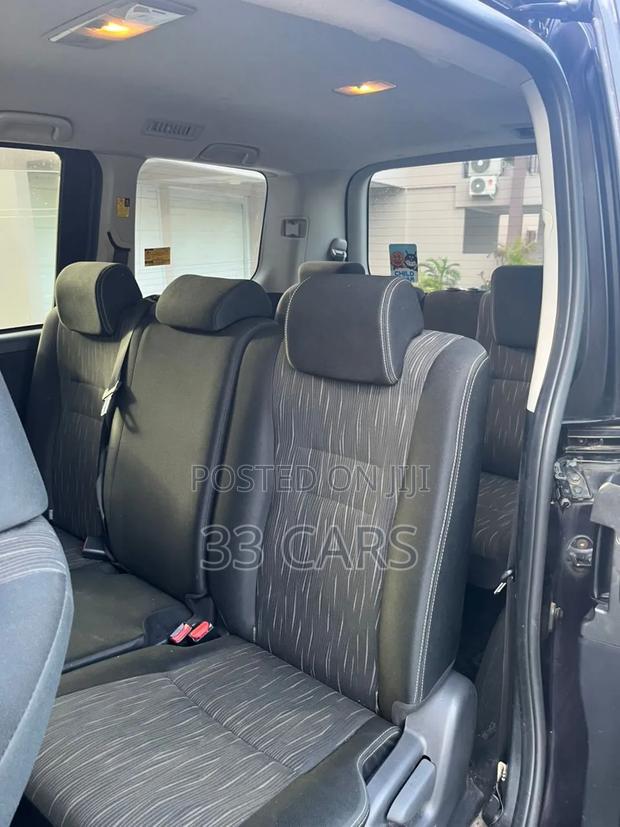 Toyota Voxy 2015 Black