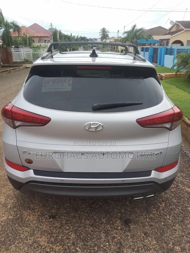 Hyundai Tucson Limited AWD 2016 Silver