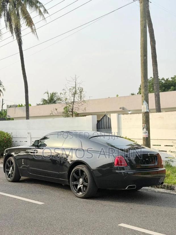 Rolls-Royce Wraith 6.6 RWD 2018 Black