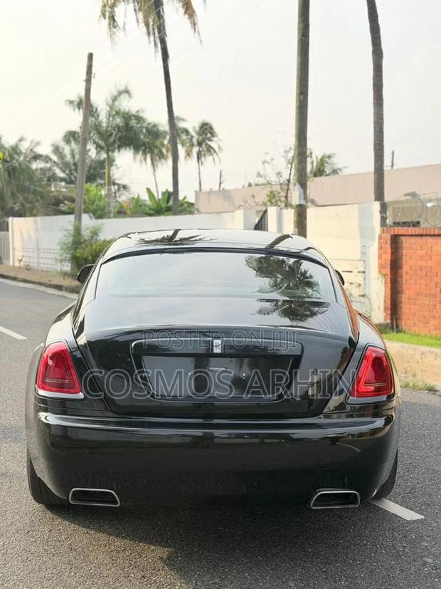 Rolls-Royce Wraith 6.6 RWD 2018 Black