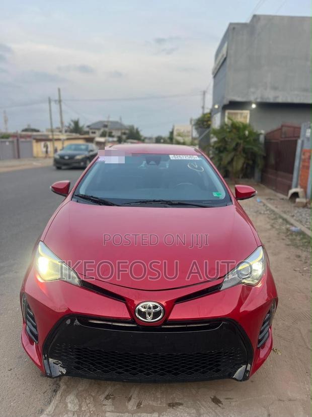 Toyota Corolla SE 4dr Sedan (1.8L 4cyl CVT) 2017 Red