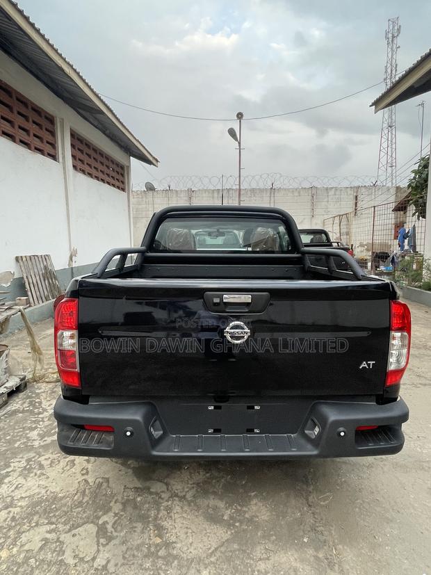 New Nissan Pick-Up 2025 Black