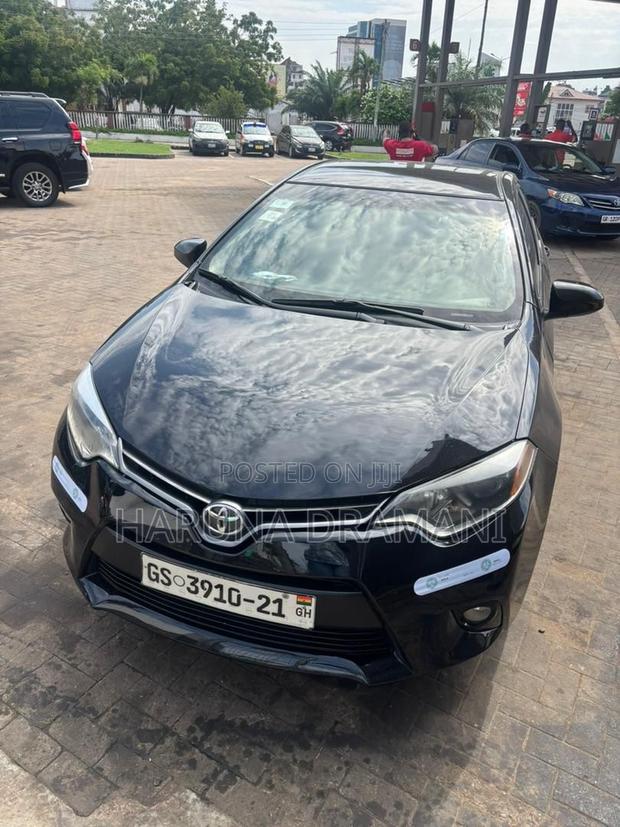 Toyota Corolla LE Eco 4dr Sedan (1.8L 4cyl CVT) 2015 Black