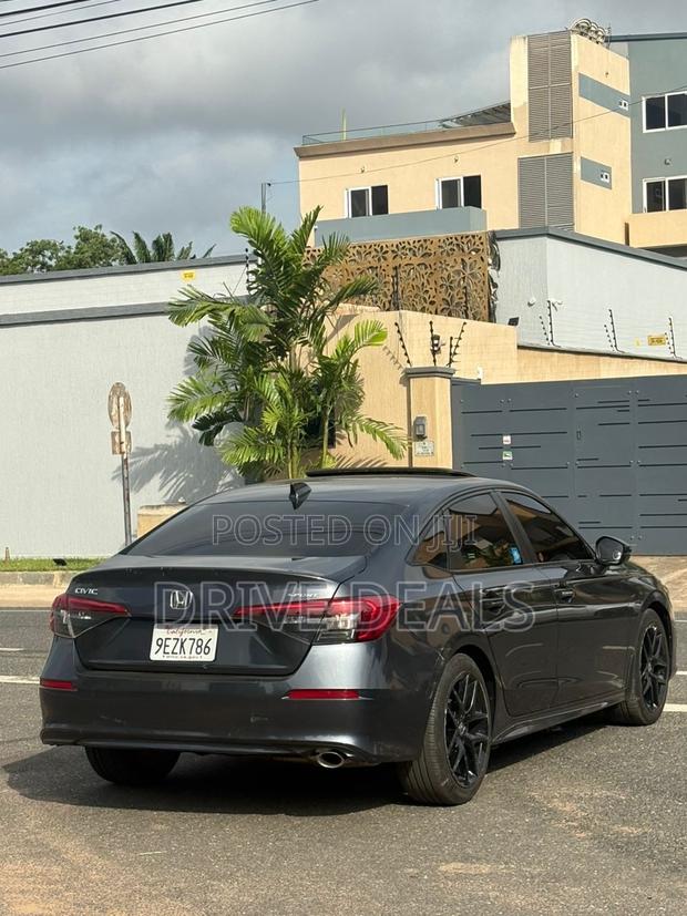 Honda Civic Sport 2022 Silver