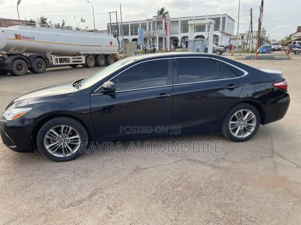 Toyota Camry 2017 Black