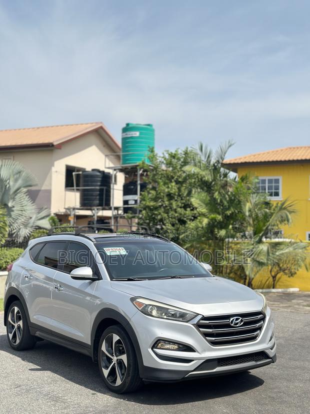 Hyundai Tucson Limited AWD 2016 Silver
