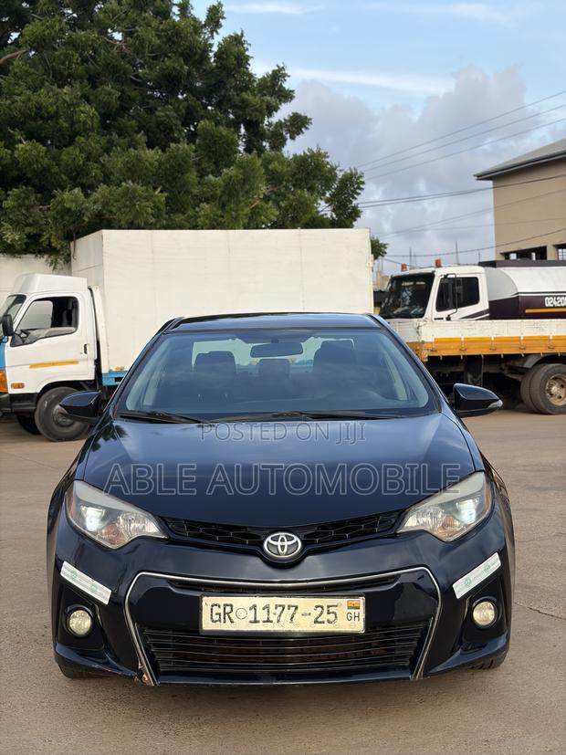 Toyota Corolla S 4dr Sedan (1.8L 4cyl CVT) 2015 Black