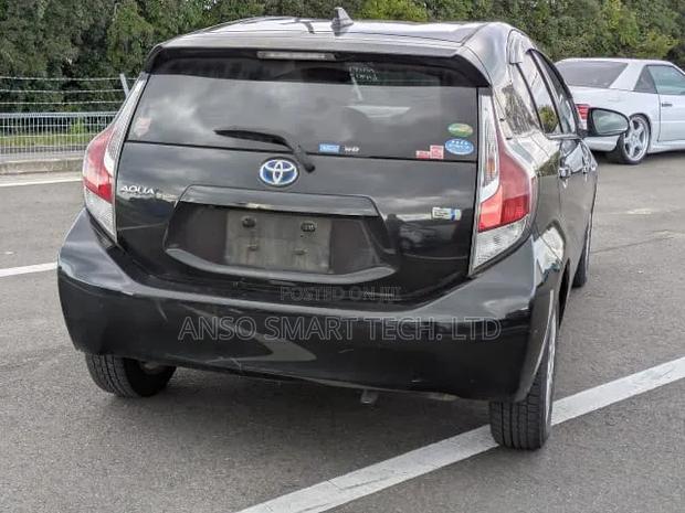 Toyota Aqua 2015 Black