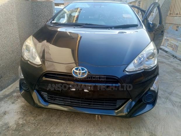Toyota Aqua 2015 Black