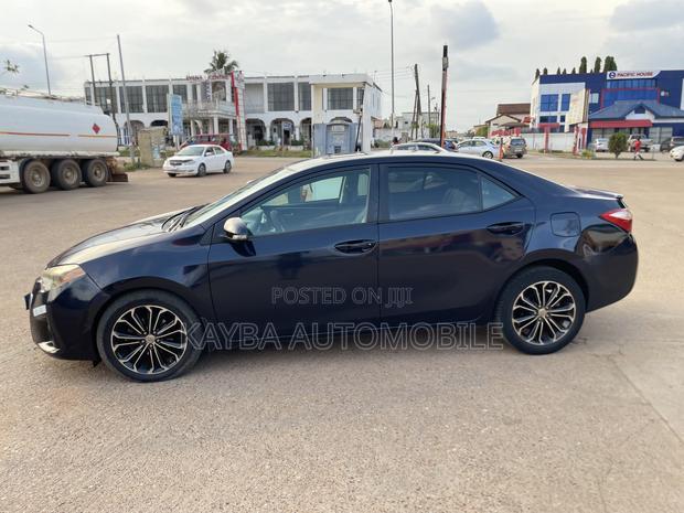 Toyota Corolla 2017 Black