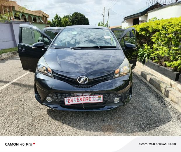 Toyota Vitz 1.3 FWD 3dr 2014 Black