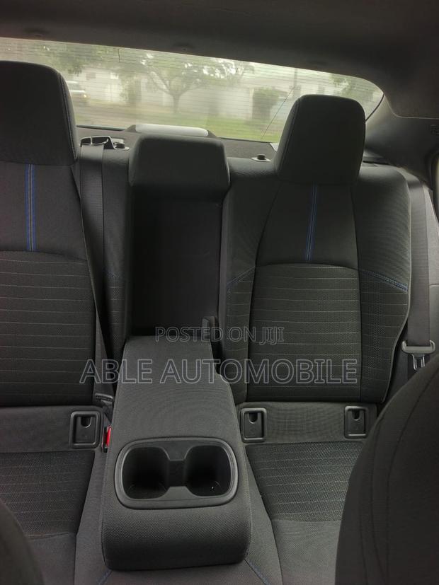 Toyota Corolla LE 2021 Blue