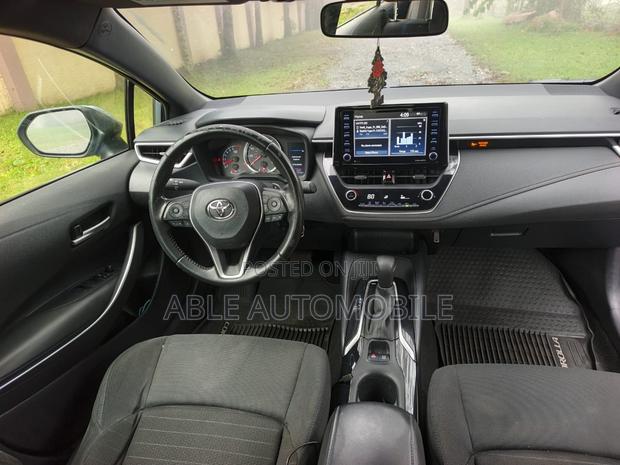 Toyota Corolla LE 2021 Blue
