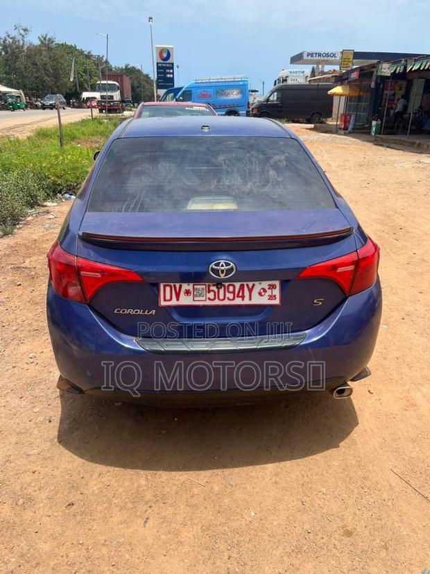 Toyota Corolla S 4dr Sedan (1.8L 4cyl CVT) 2016 Blue