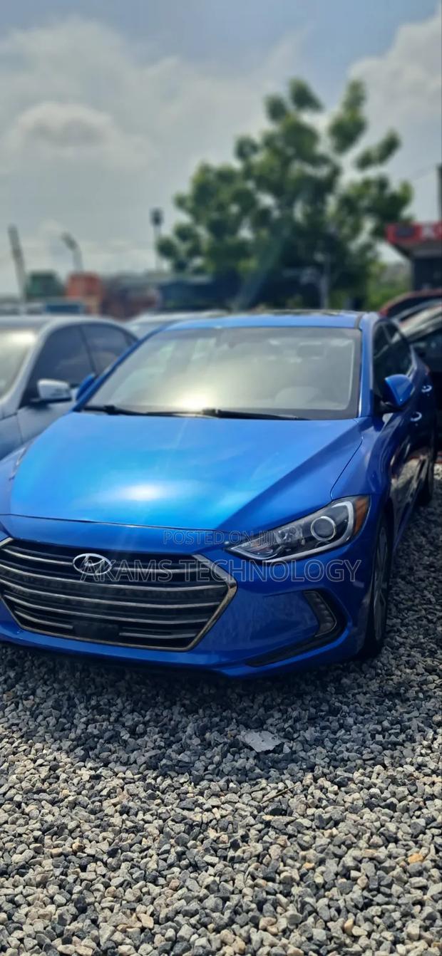 Hyundai Elantra Limited 2018 Blue