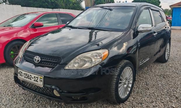 Toyota Matrix Hatchback FWD (1.8L 4cyl 5M) 2007 Black