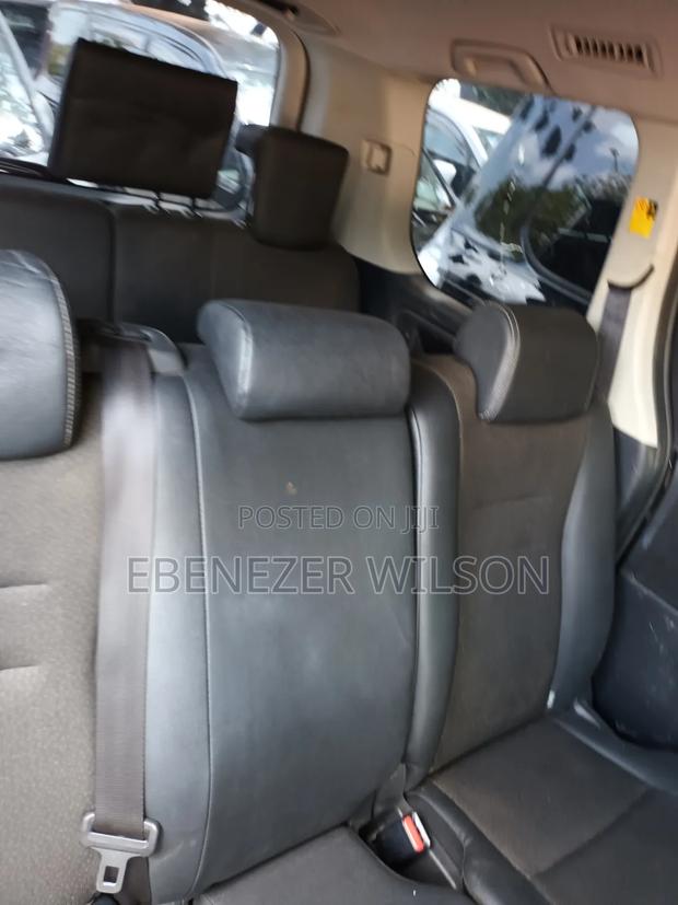 Toyota Voxy 2013 Black