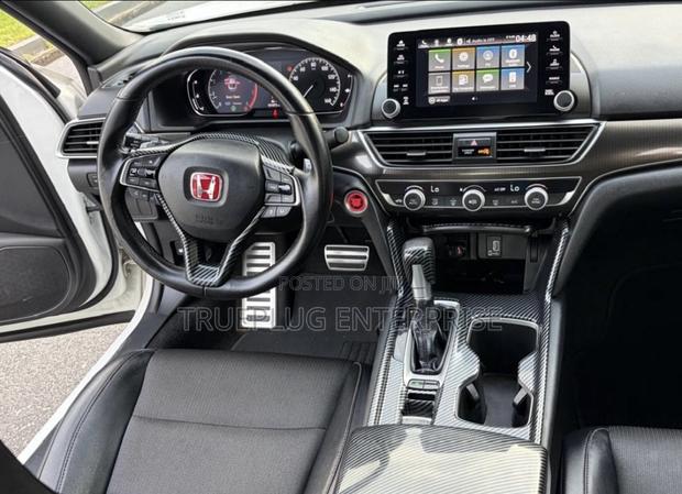 Honda Accord Sport 2018 White