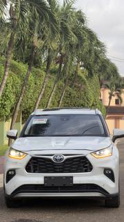 Toyota Highlander 2021 White for sale