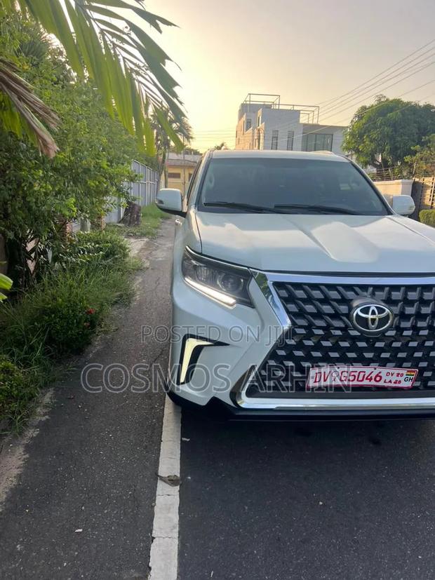 Toyota Land Cruiser Prado 2014 White