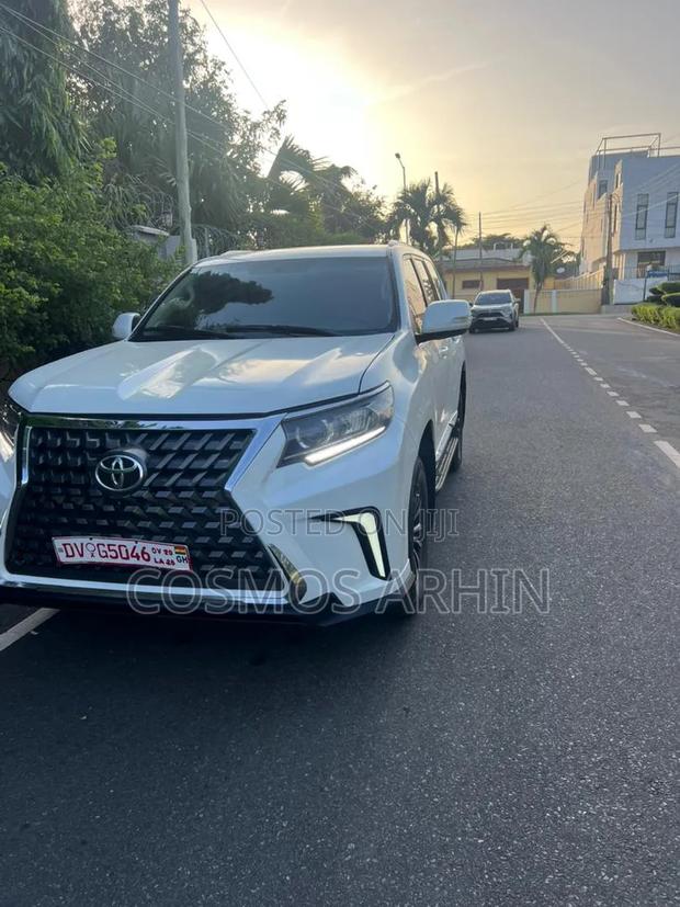 Toyota Land Cruiser Prado 2014 White