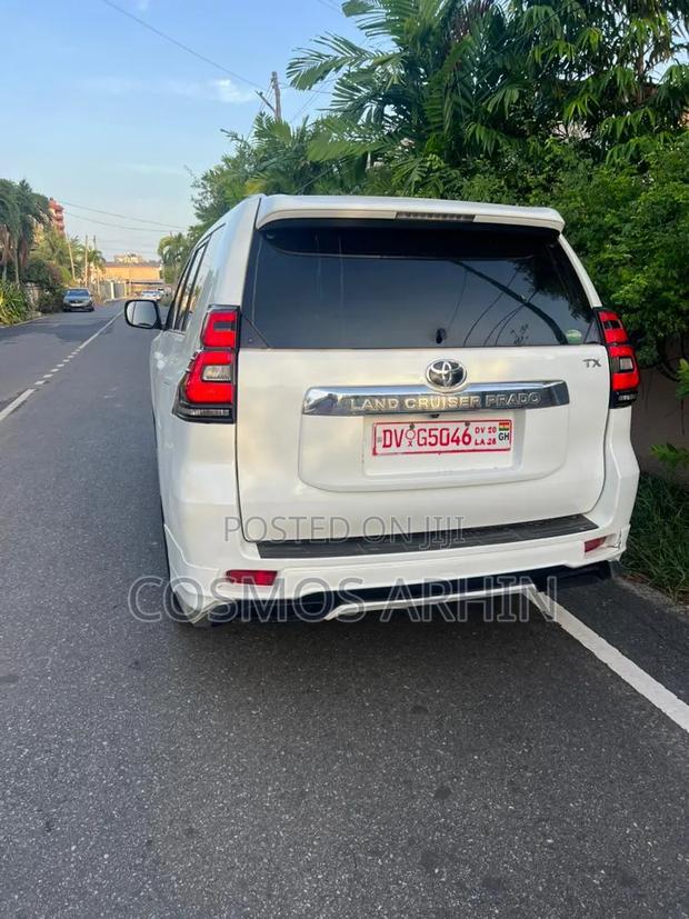 Toyota Land Cruiser Prado 2014 White