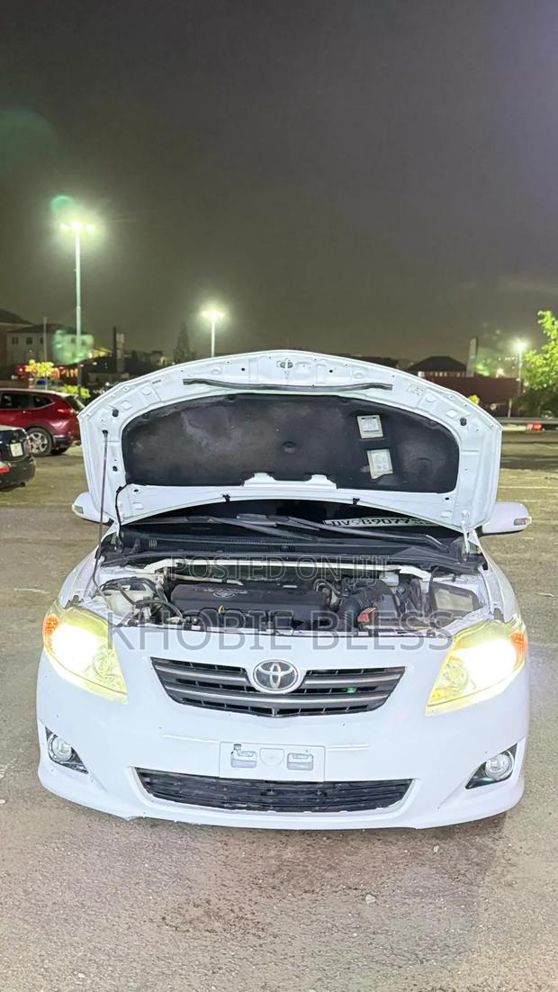 Toyota Corolla 1.8 Advanced 2009 White