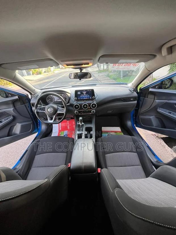 Nissan Sentra SV 2022 Blue