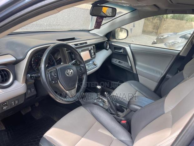 Toyota RAV4 Limited AWD (2.5L 4cyl 6A) 2013 Beige