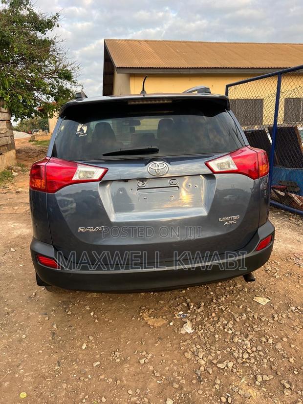 Toyota RAV4 Limited AWD (2.5L 4cyl 6A) 2013 Beige