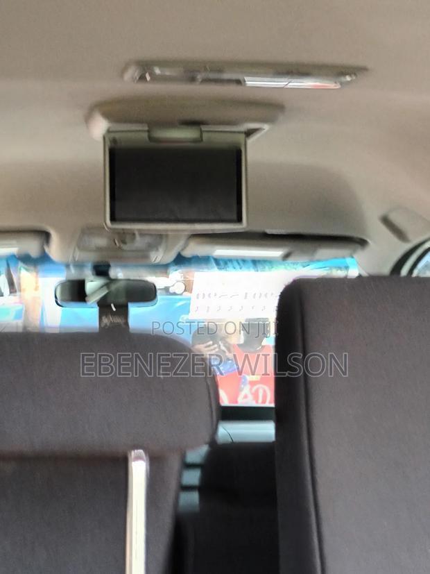 Toyota Voxy 2013 White