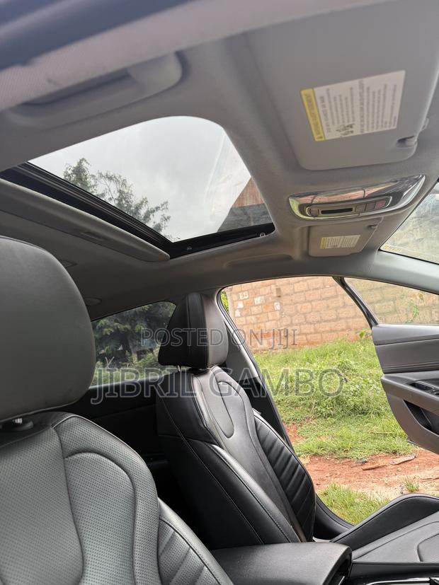 Hyundai Elantra Limited 2023 Black