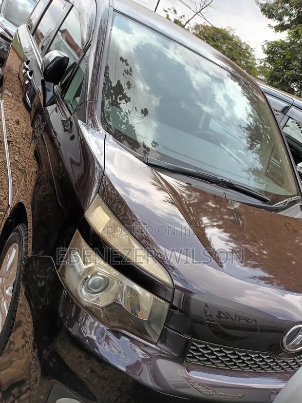 Toyota Voxy 2013 Brown