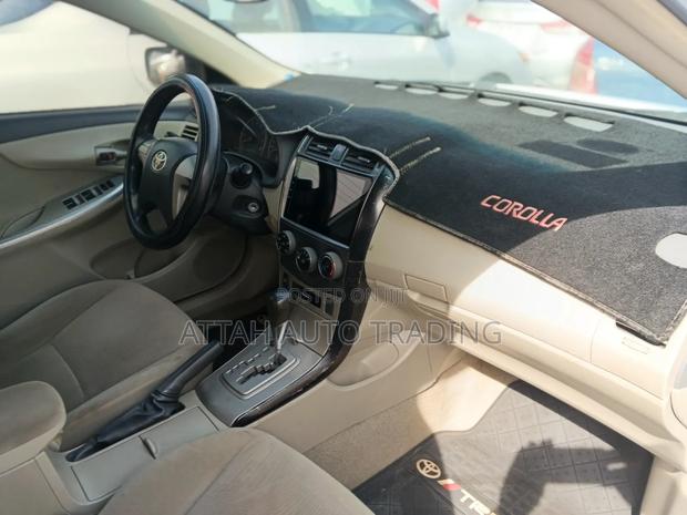 Toyota Corolla 2013 White