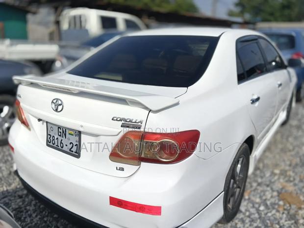 Toyota Corolla 2013 White