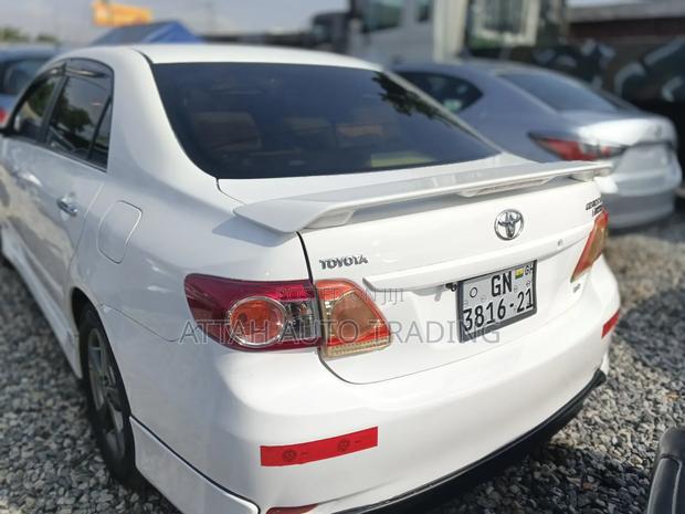 Toyota Corolla 2013 White