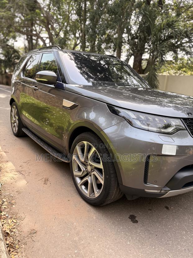Land Rover Discovery Sport HSE 2017 Gray