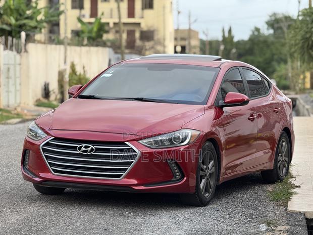 Hyundai Elantra SE Sedan FWD (2.0L 4cyl 6M) 2017 Red