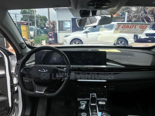 Chery Tiggo 8 2023 White