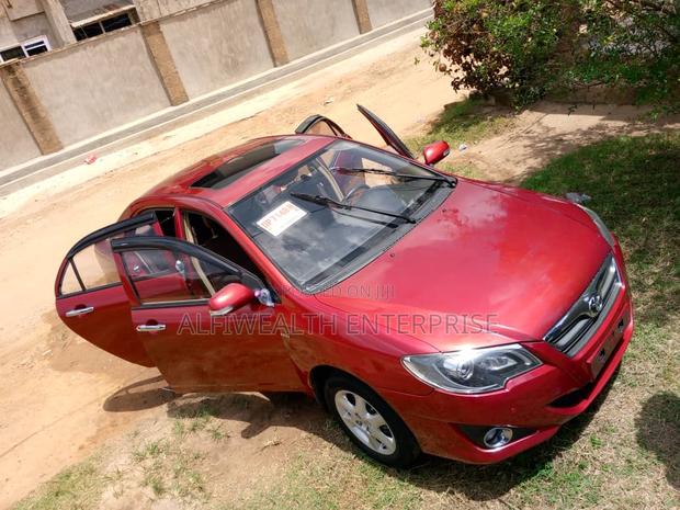 Toyota Corolla 2013 Red